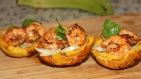 Bouchee plantain crevette oignon blanc